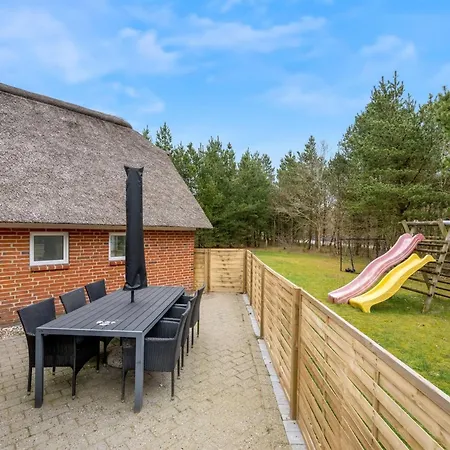 Prázdninový dům Dorris - 4-3km From The Sea By Interhome *